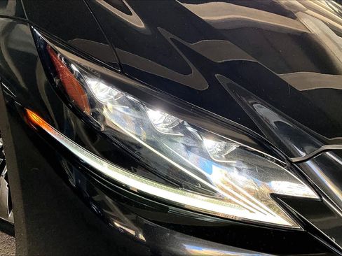 Used 2019 Lexus LS 500 image 27