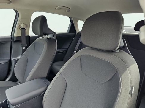 New 2026 Kia K4 LXS FWD image 17