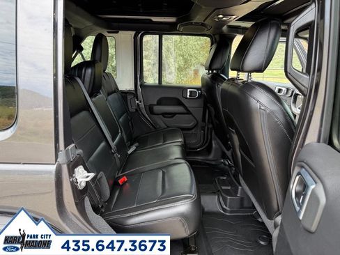 Used 2020 Jeep Wrangler Unlimited Sahara AWD/4WD image 33