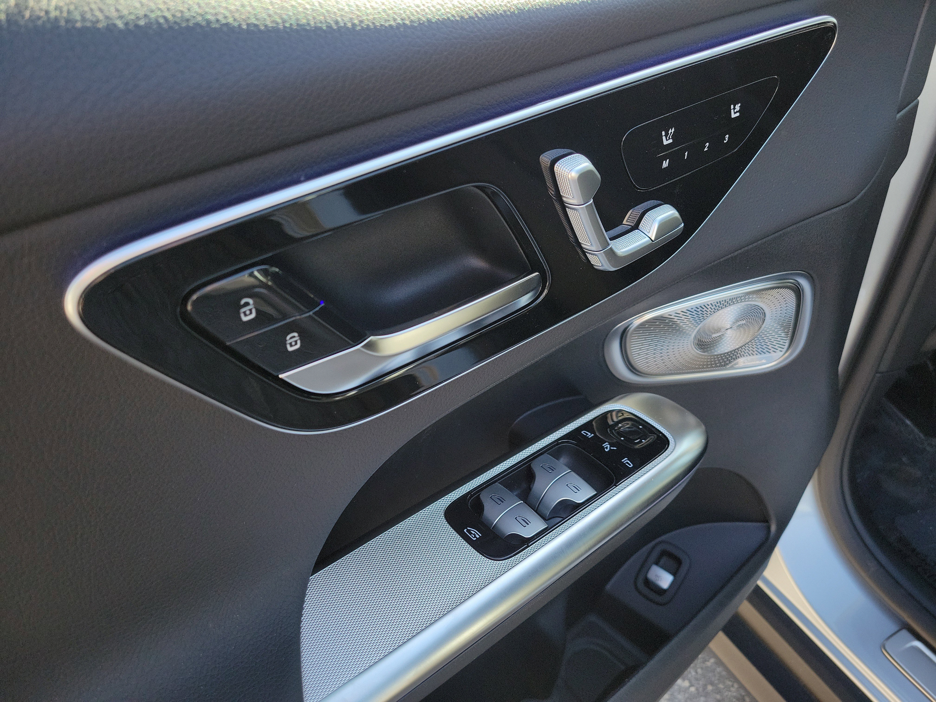 Certified 2026 Mercedes-Benz GLC 300 image 33