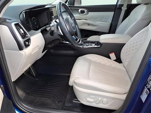 Used 2023 Kia Sorento SX image 11