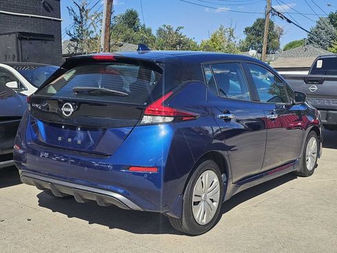 Used 2025 Nissan Leaf S FWD image 2