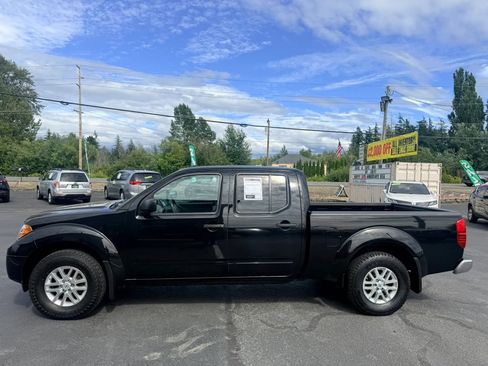 Used 2016 Nissan Frontier SV AWD/4WD image 4