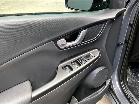 Used 2023 Hyundai Kona Limited AWD/4WD image 10