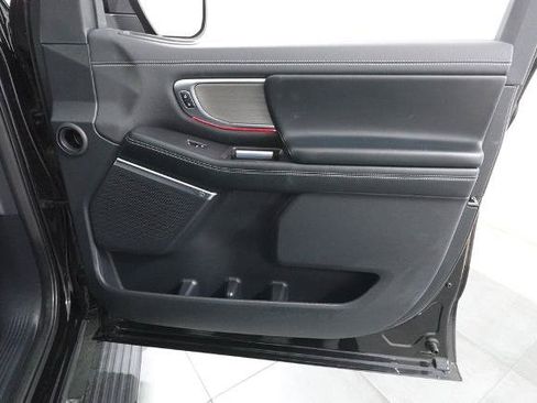 Certified 2025 Ford Expedition Platinum AWD/4WD image 44