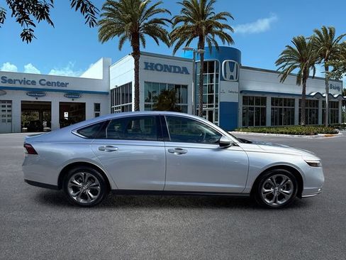 Certified 2024 Honda Accord EX image 9