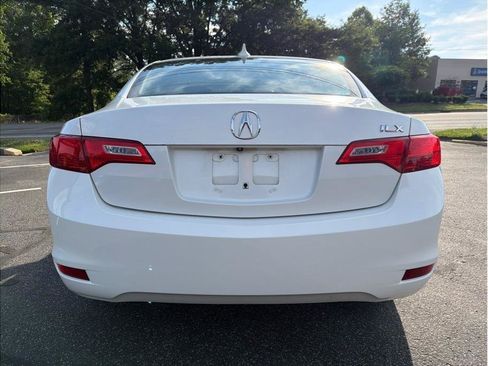 Used 2014 Acura ILX FWD image 5