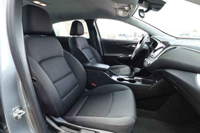 Used 2025 Chevrolet Malibu LT FWD image 26