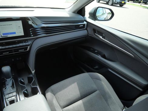 Certified 2025 Toyota Camry LE w/ Convenience Package AWD/4WD image 12