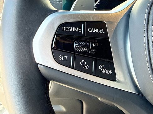 Used 2025 BMW X7 xDrive40i w/ M Sport Package AWD/4WD image 39