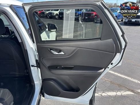 Used 2023 Chevrolet Blazer LT AWD/4WD image 34