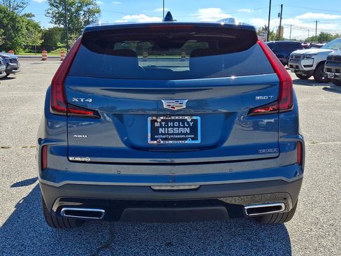 Used 2024 Cadillac XT4 Premium Luxury AWD/4WD image 6
