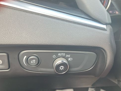 Used 2021 Buick Enclave Premium w/ Sun and Sites Package AWD/4WD image 16