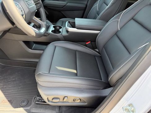 New 2027 GMC Terrain Denali w/ LPO, Black Badging Package AWD/4WD image 17