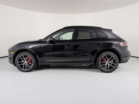 Certified 2023 Porsche Macan S AWD/4WD image 2