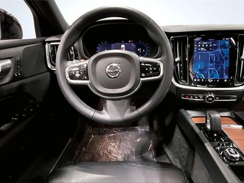 Certified 2023 Volvo S60 B5 Plus w/ Climate Package image 6