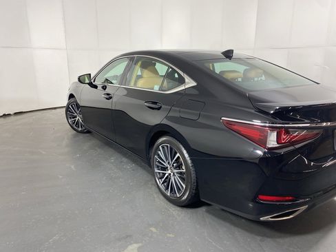 Certified 2022 Lexus ES 350 w/ Premium Package image 8