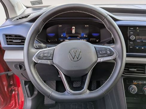 Certified 2023 Volkswagen Taos SE image 18