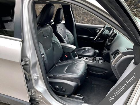 Used 2020 Jeep Cherokee Limited AWD/4WD image 6