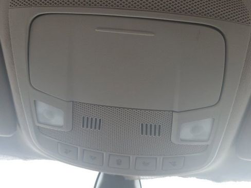 Used 2020 Ford Fusion SE FWD image 24