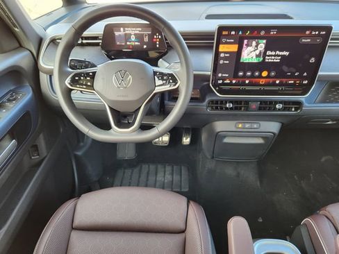 New 2025 Volkswagen ID. Buzz Pro S Plus AWD/4WD image 23