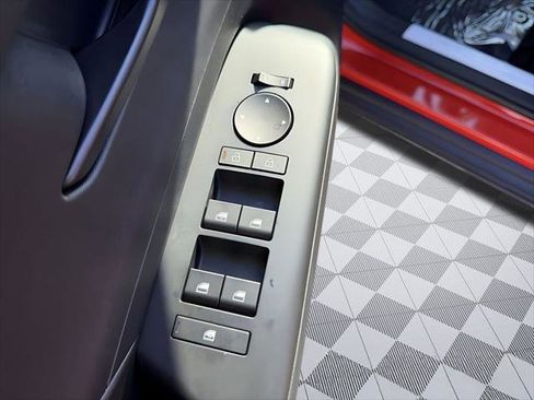 New 2026 Hyundai Kona SE image 12