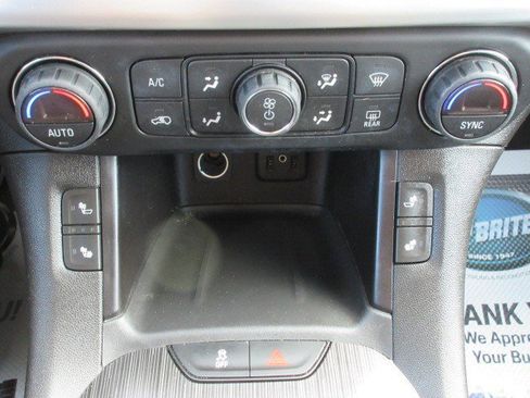 Used 2018 GMC Acadia SLT image 15