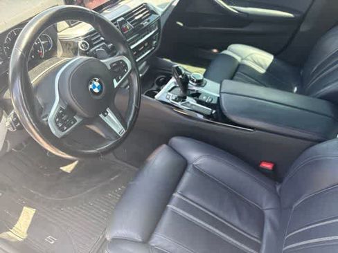 Used 2019 BMW 540i w/ M Sport Package RWD image 9