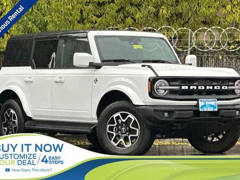 Used 2025 Ford Bronco Outer Banks image 1