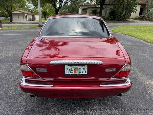 Used 1999 Jaguar XJ8 L RWD image 14