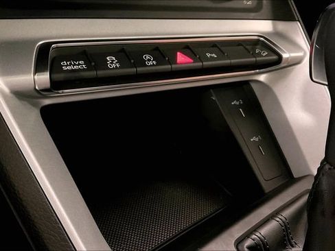 Certified 2023 Audi Q3 2.0T Premium w/ Convenience Package image 33