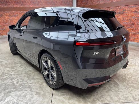 Used 2026 BMW iX xDrive45 image 3