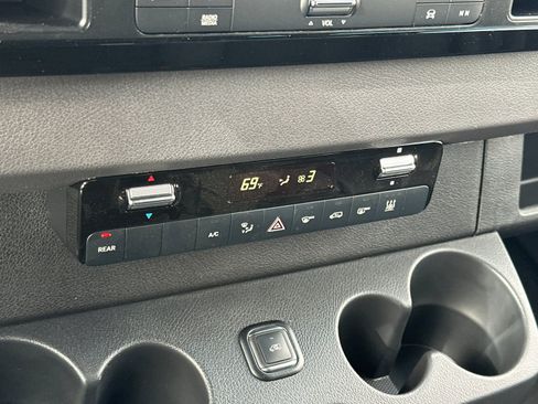 New 2025 Mercedes-Benz Sprinter 2500 image 21