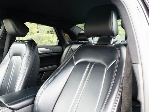 Used 2020 Lincoln MKZ FWD image 19