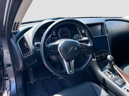 Used 2018 INFINITI Q50 Luxe w/ Essential Package (3.0T Luxe) RWD image 7