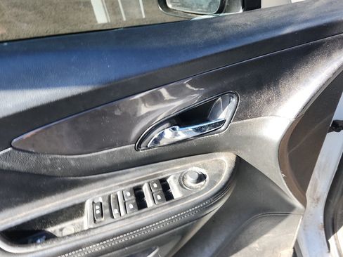 Used 2019 Buick Encore Preferred w/ LPO, Active Package FWD image 12