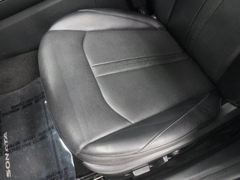 Used 2021 Hyundai Sonata Limited w/ Cargo Package FWD image 12