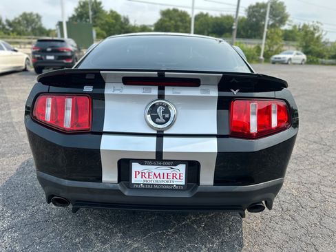 Used 2010 Ford Mustang Shelby GT500 RWD image 4