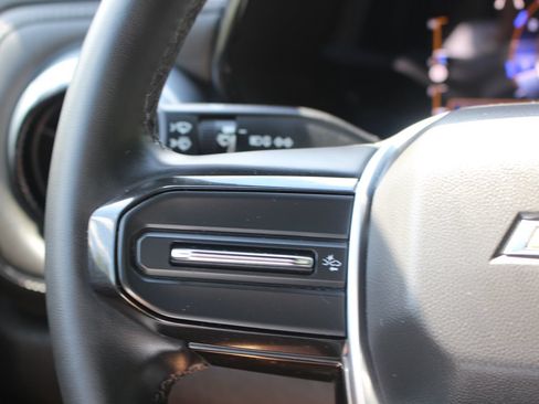 Used 2023 Chevrolet Colorado LT RWD image 19