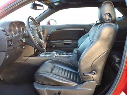 Used 2009 Dodge Challenger R/T image 4