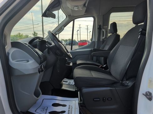 Used 2015 Ford Transit 150 XLT RWD image 8