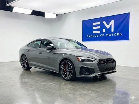 Used 2022 Audi S5 Premium Plus w/ Premium Plus Package AWD/4WD image 2