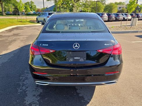 Used 2022 Mercedes-Benz C 300 4MATIC Sedan image 4