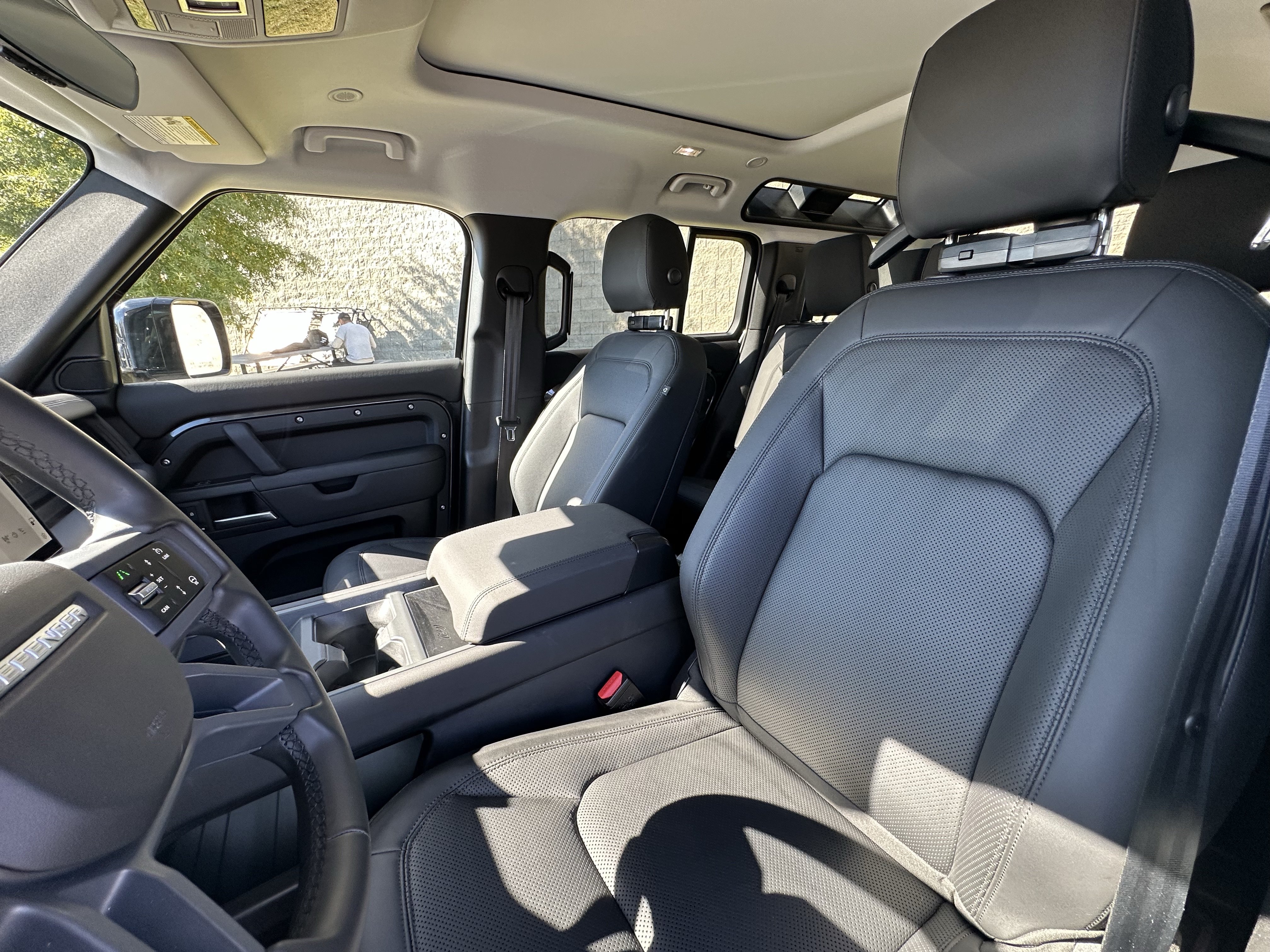 Certified 2025 Land Rover Defender 110 S AWD/4WD image 15