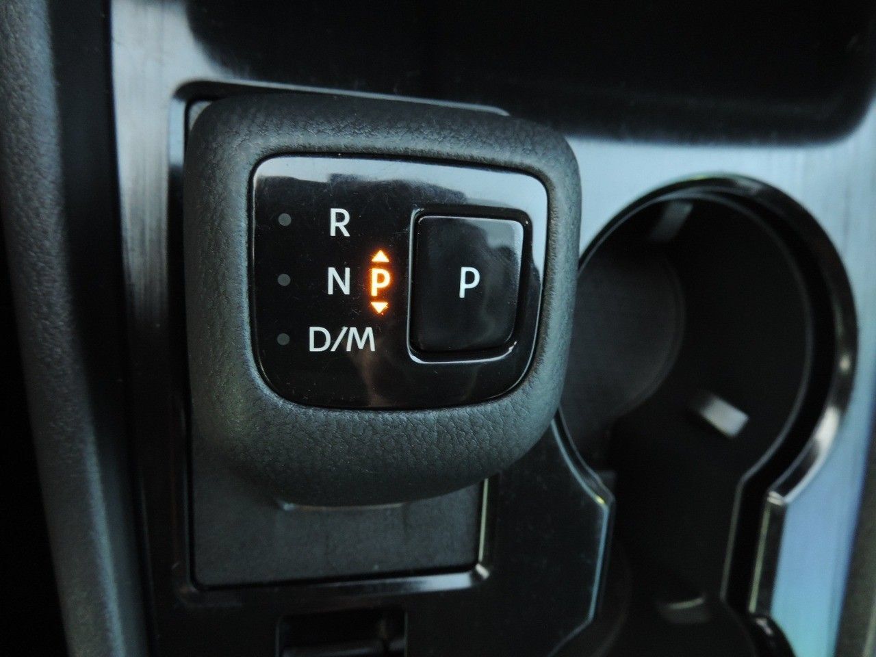 Used 2022 Nissan Rogue SV FWD image 24
