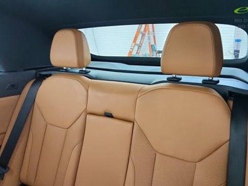 Used 2026 BMW M440i Convertible RWD image 32