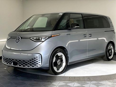 New 2025 Volkswagen ID. Buzz Pro S image 2