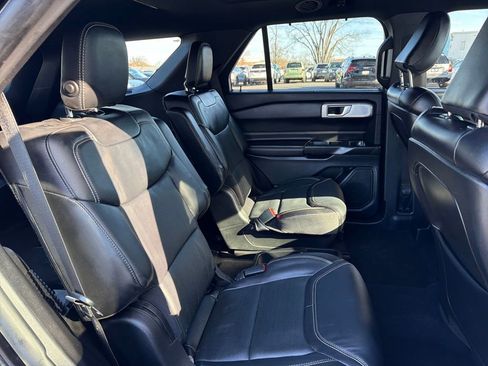 Used 2020 Ford Explorer ST w/ ST Street Pack image 27