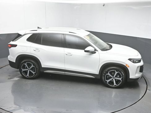 Certified 2025 Volkswagen Tiguan SE image 49