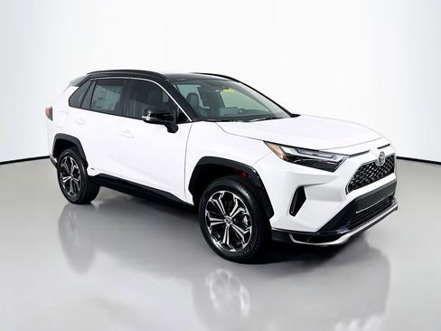 New 2025 Toyota RAV4 XSE image 3